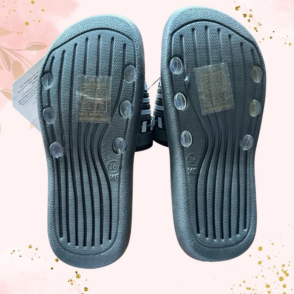 *NWT* Norty Kids‎ Black and Grey Slides